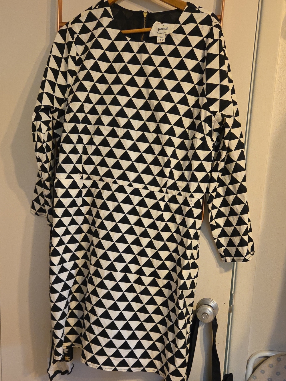 Joanie X Dawn O' Porter Black & White Geometric Triangle Dress